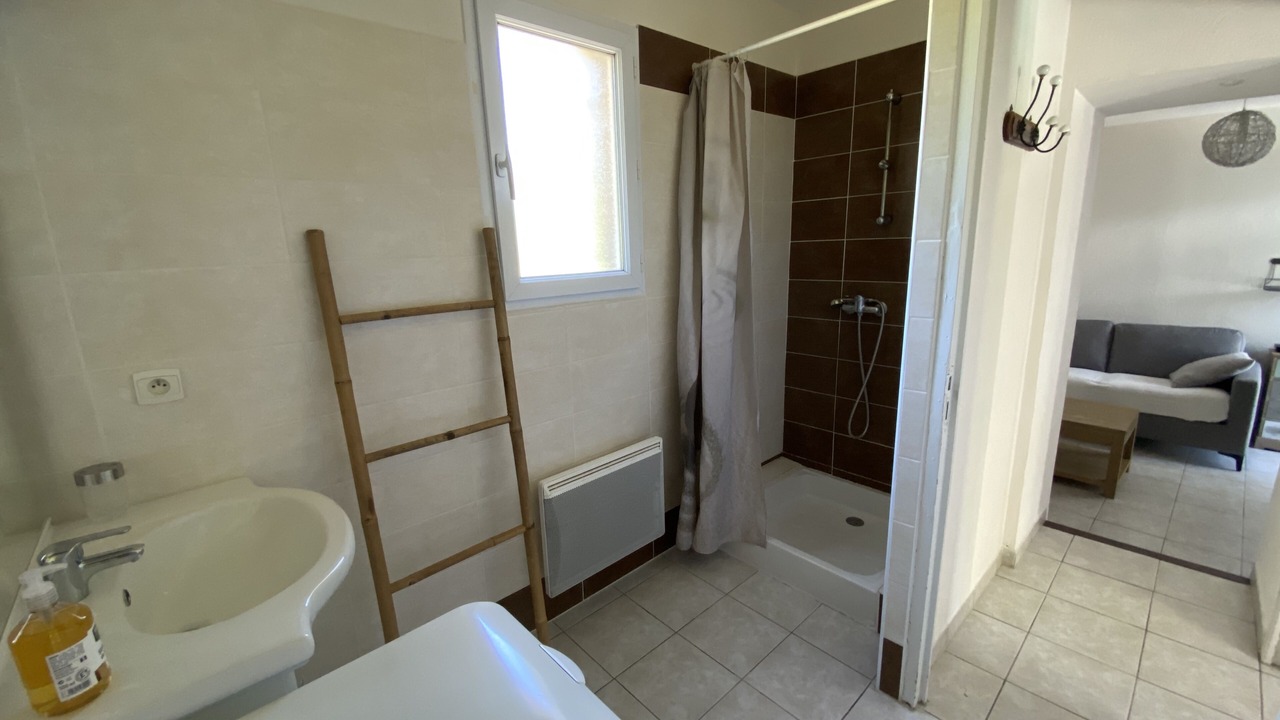 Photo of Bathroom in St.-Remy-de-Provence