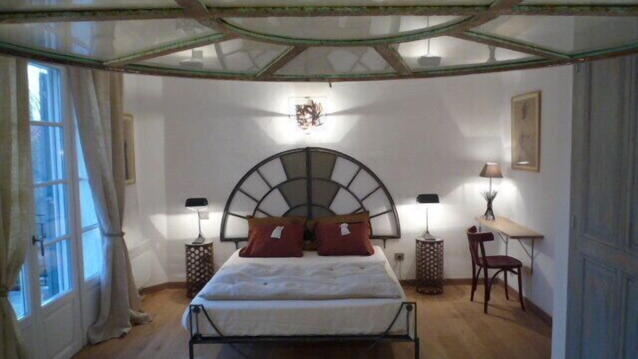 Photo of Bedroom in L'Isle-sur-la-Sorgue