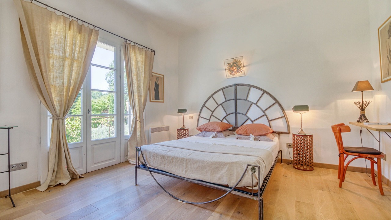 Photo of Bedroom in L'Isle-sur-la-Sorgue