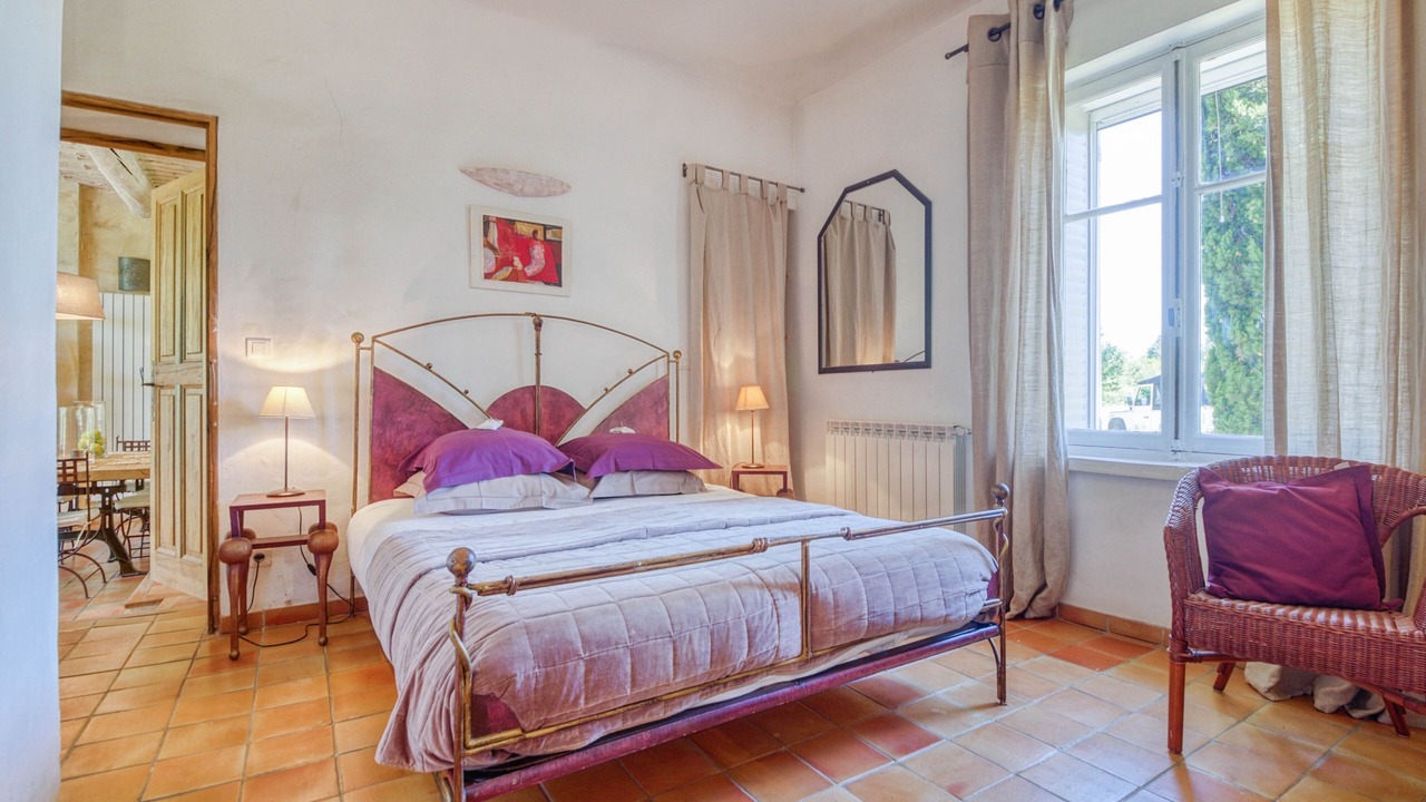 Photo of Bedroom in L'Isle-sur-la-Sorgue