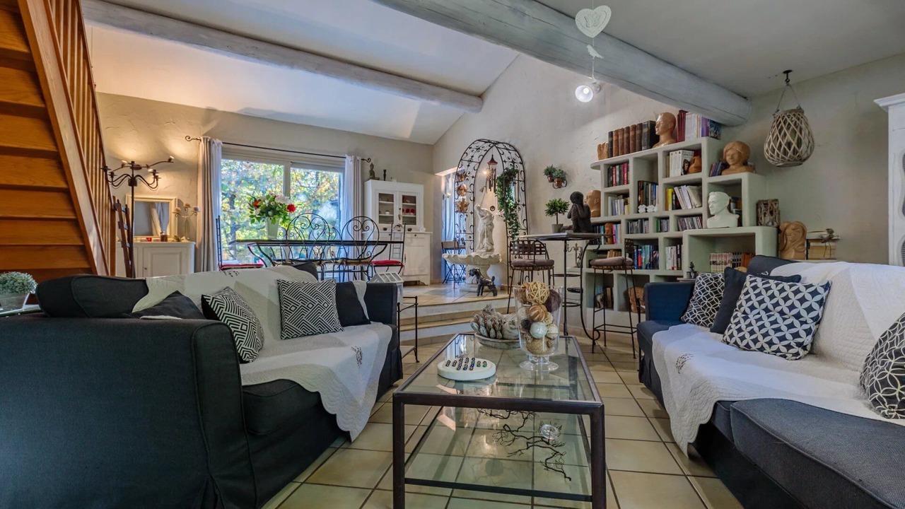 Photo of Livingroom in Gordes