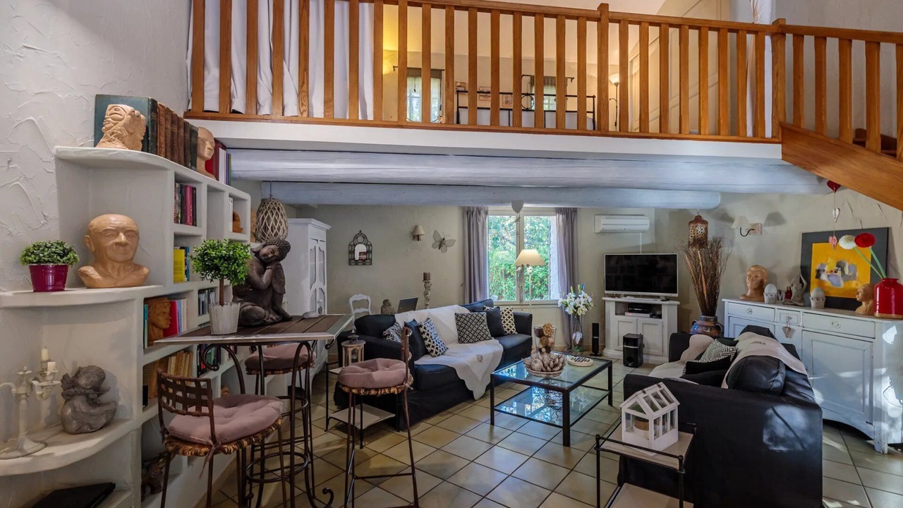 Photo of Livingroom in Gordes