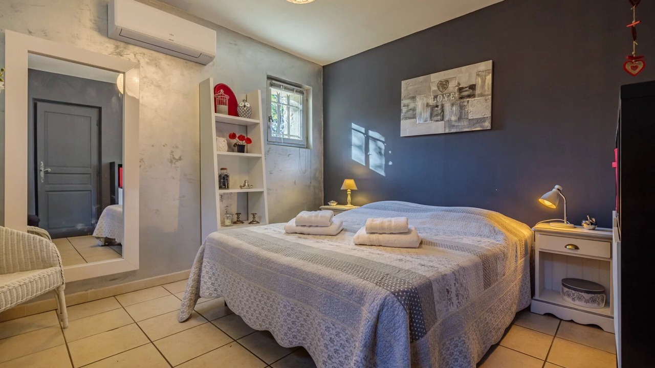 Photo of Bedroom in Gordes