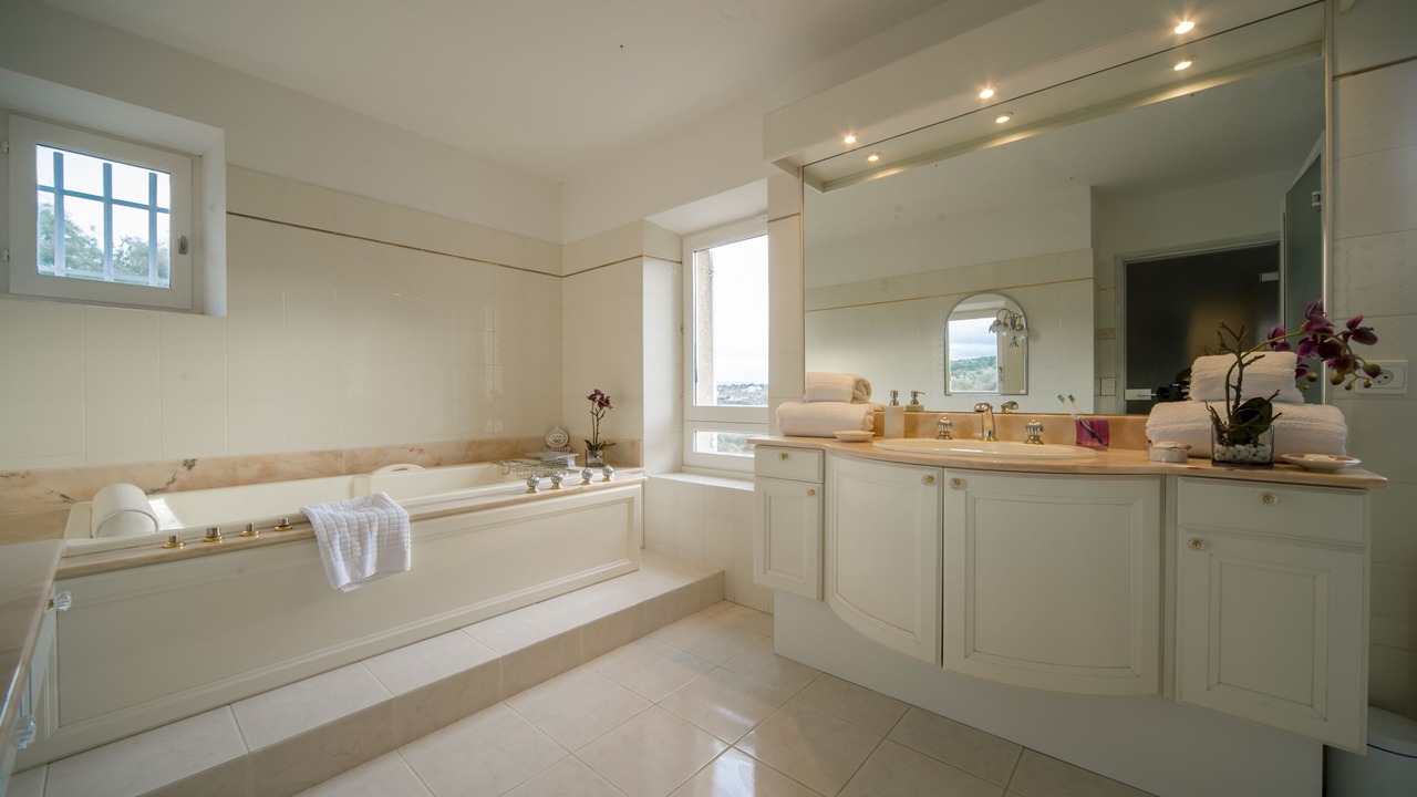 Photo of Bathroom in Bonnieux