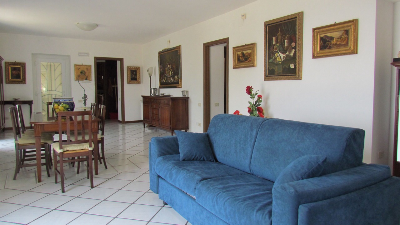 Photo of Livingroom in Erchie