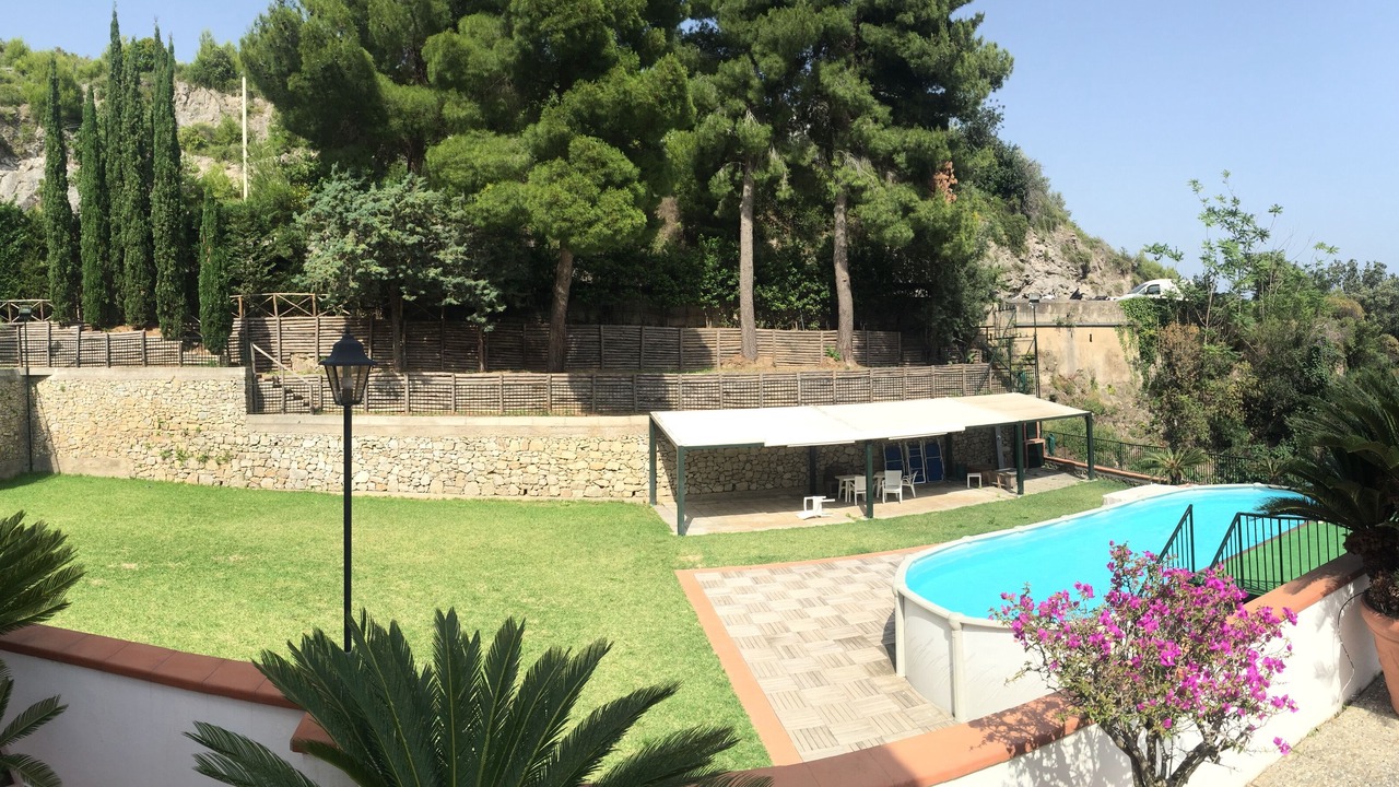 Photo of Outdoor in Erchie