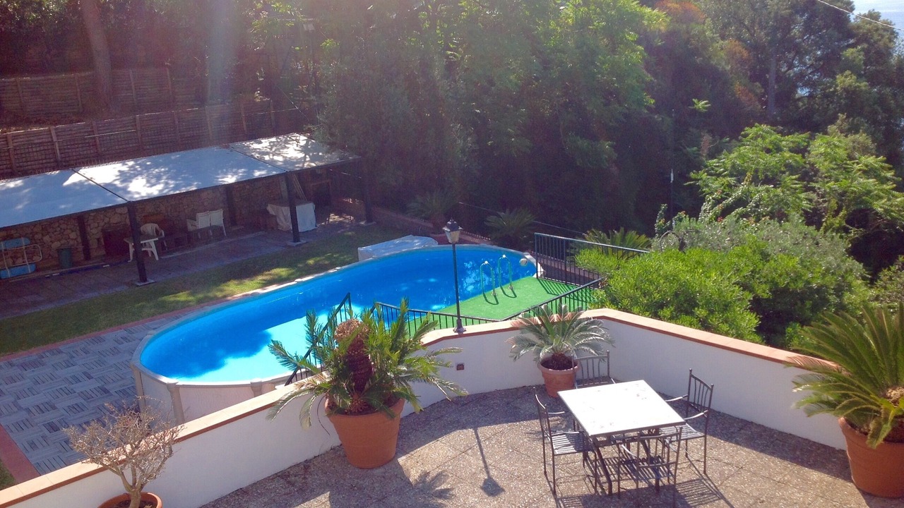 Photo of Outdoor in Erchie