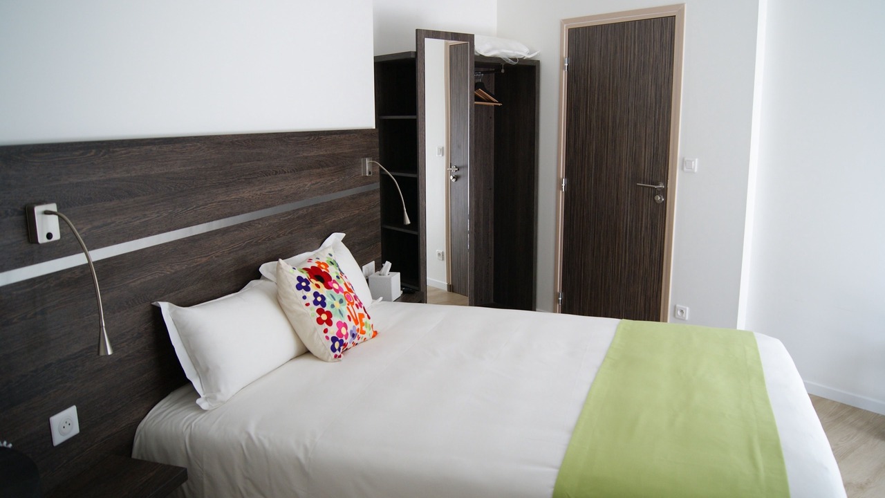 Photo of Bedroom in La Penne-sur-Huveaune