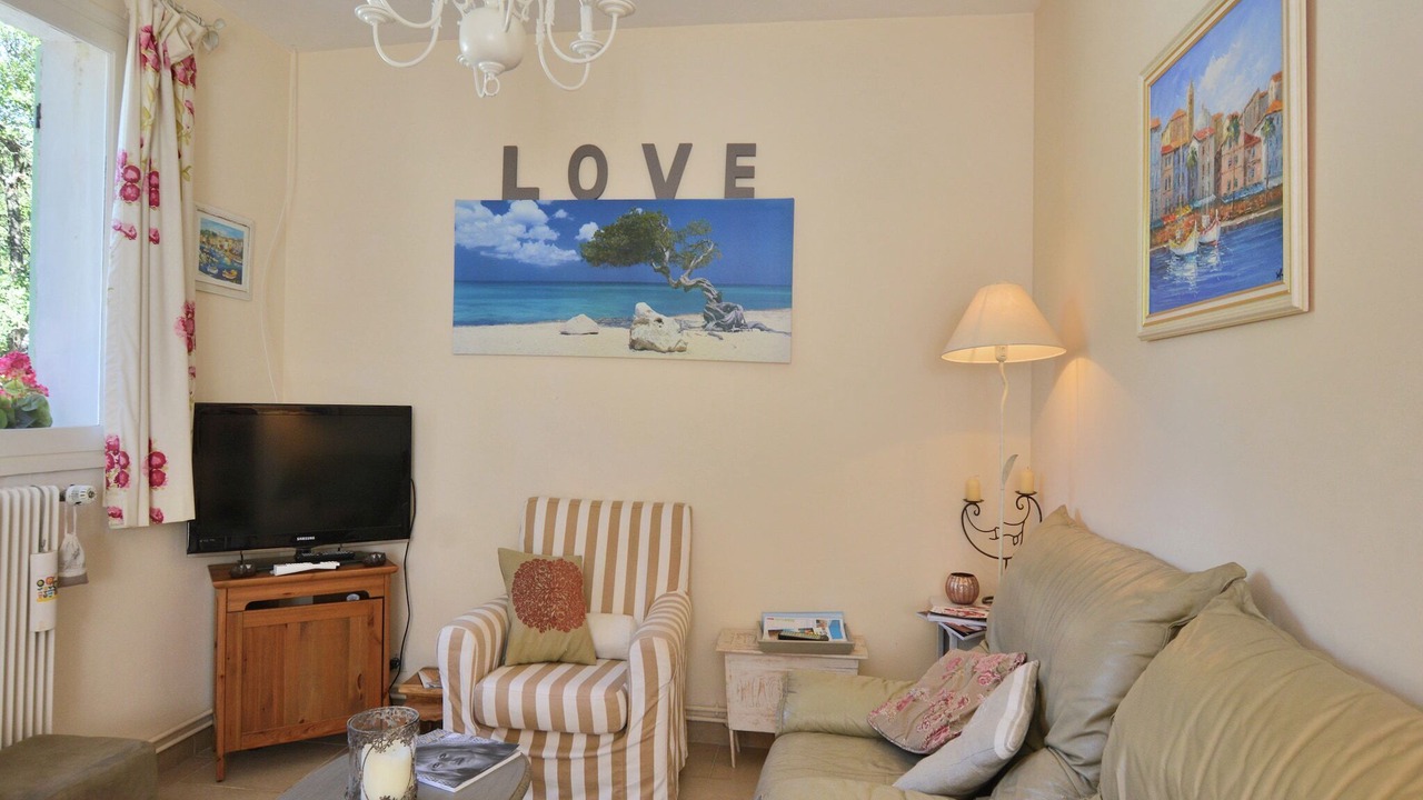 Photo of Livingroom in Gareoult
