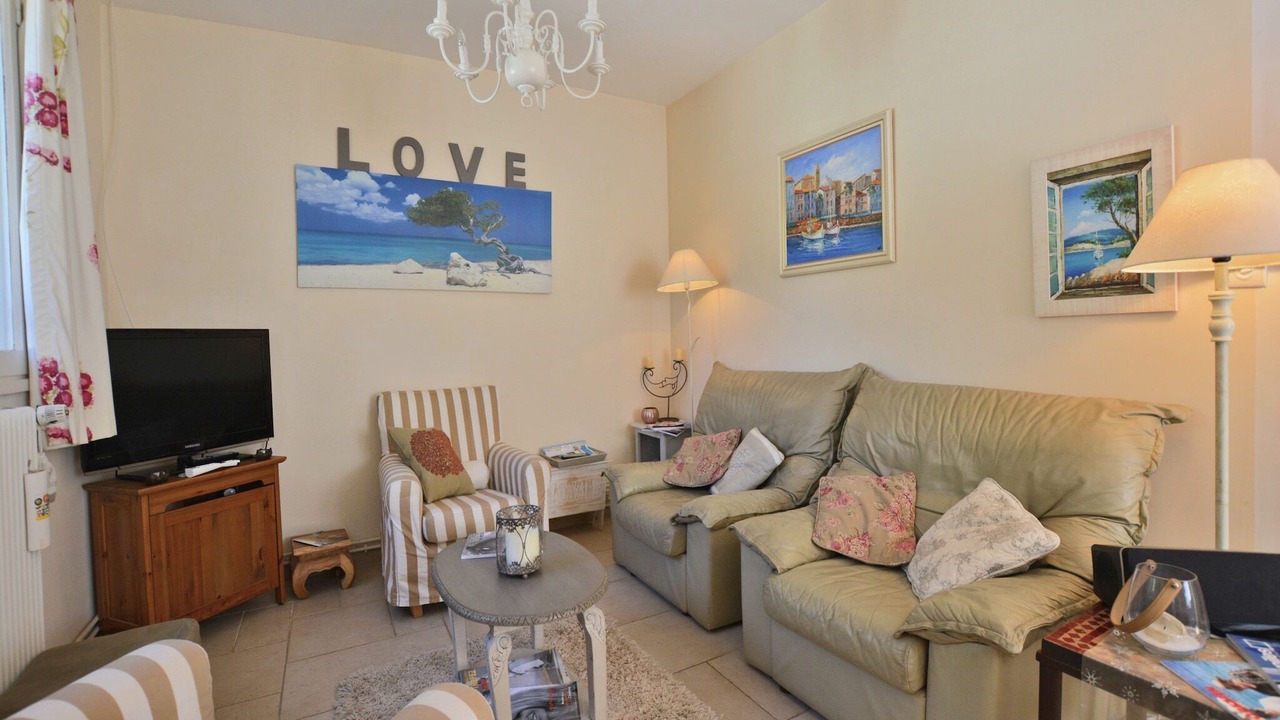 Photo of Livingroom in Gareoult