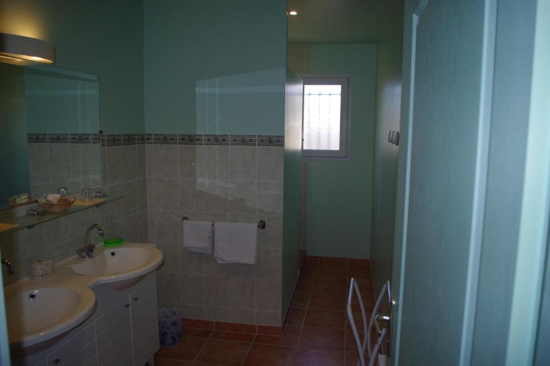 Photo of Bathroom in Saint-Saturnin-les-Avignon