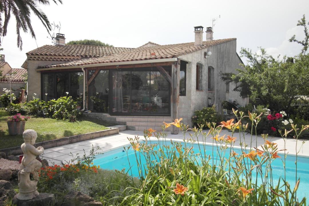 Photo of Outdoor in Entressen
