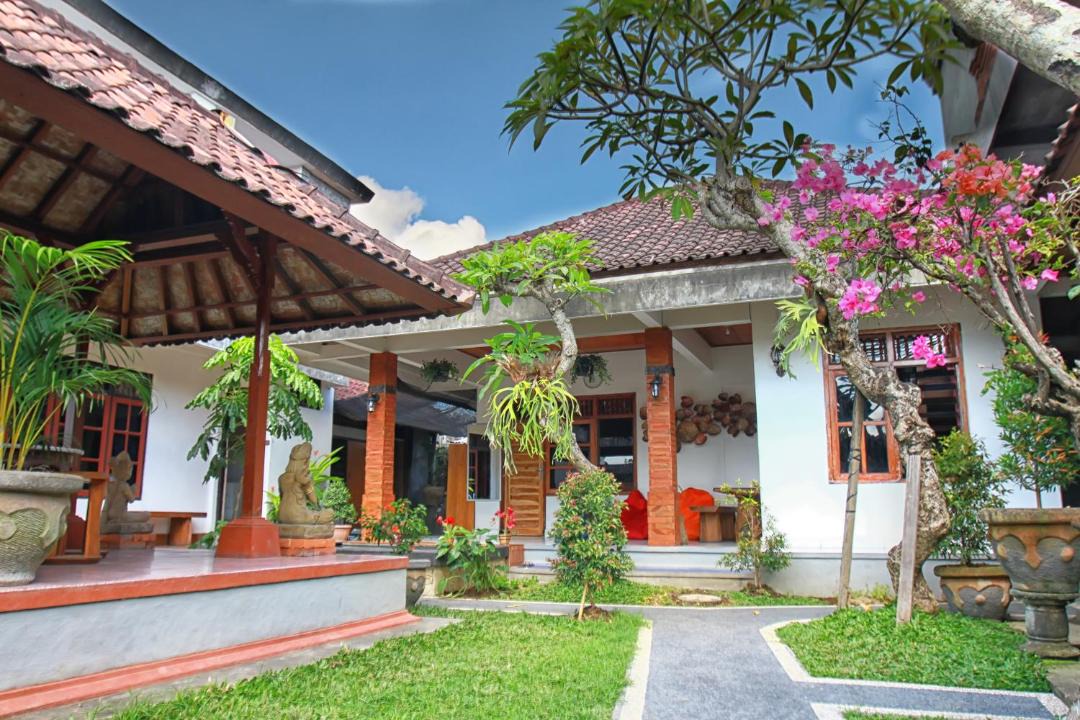 Photo of Buildings in Peliatan