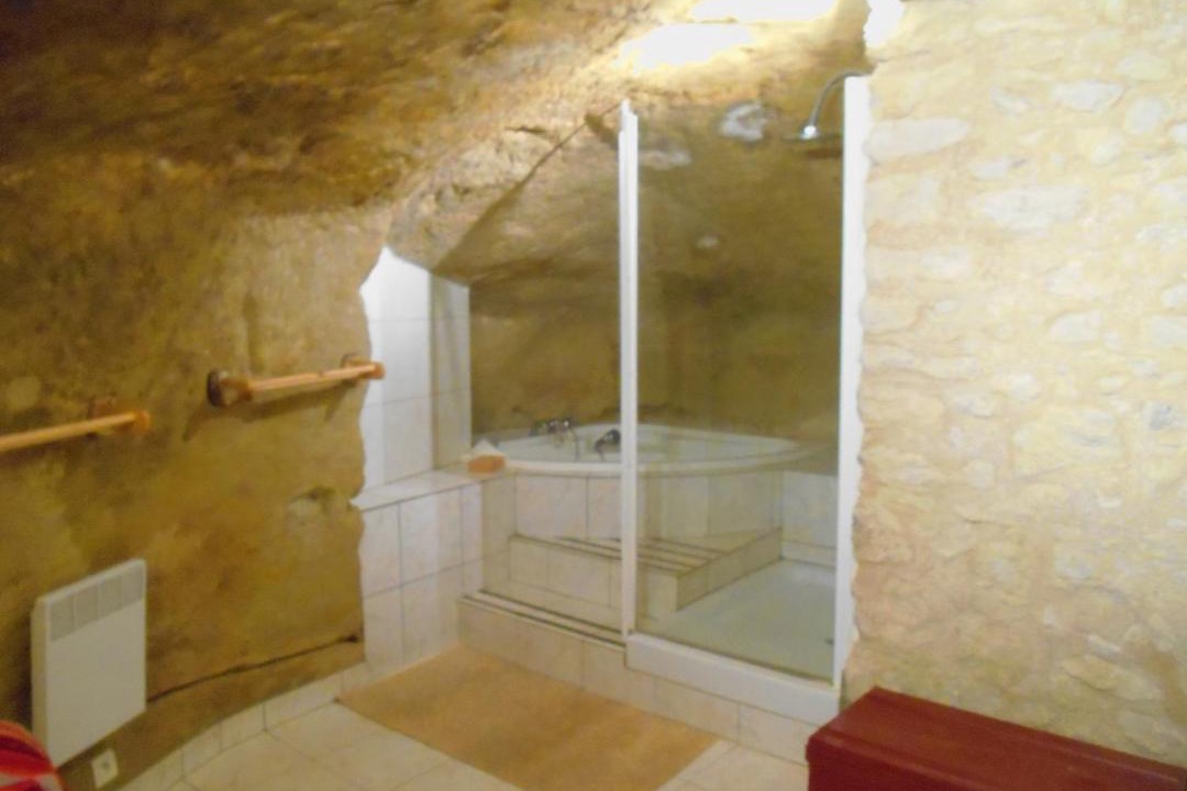 Photo of Bathroom in Cabrieres-dʼAigues