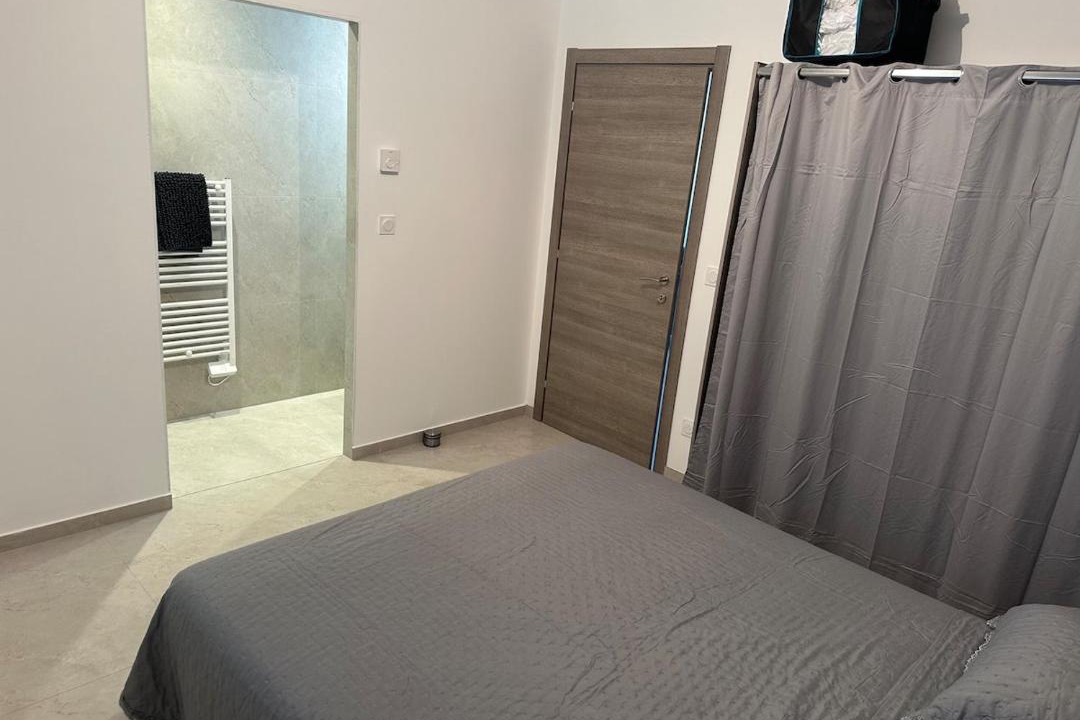 Photo of Bedroom in Beaucaire