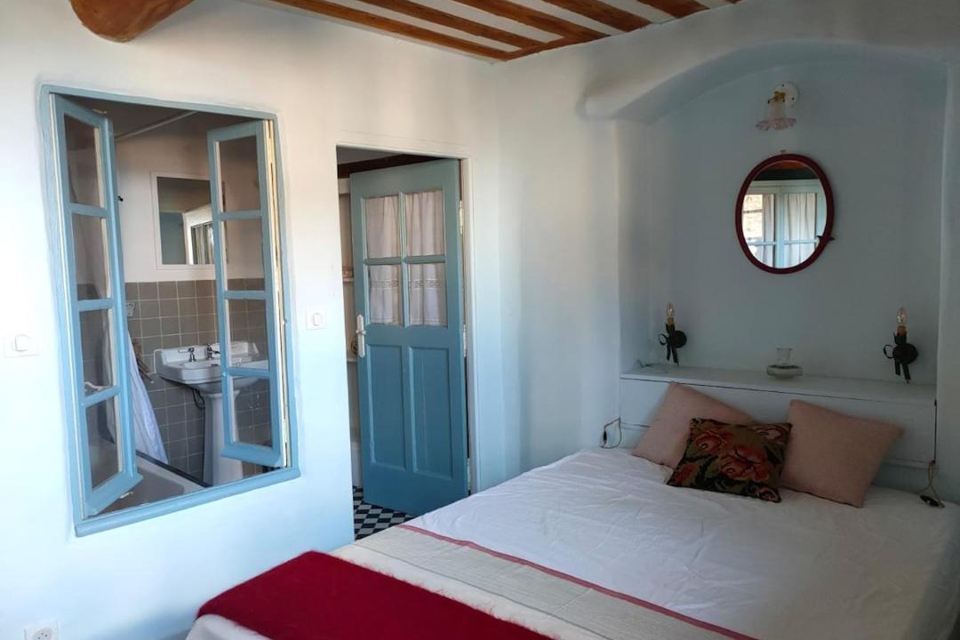 Photo of Bedroom in Saignon