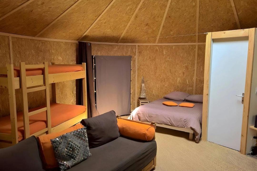 Photo of Bedroom in Entrepierres