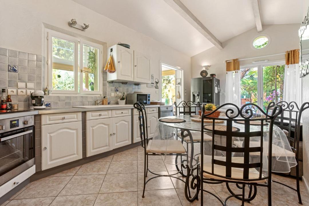 Photo of Kitchen in Cuers