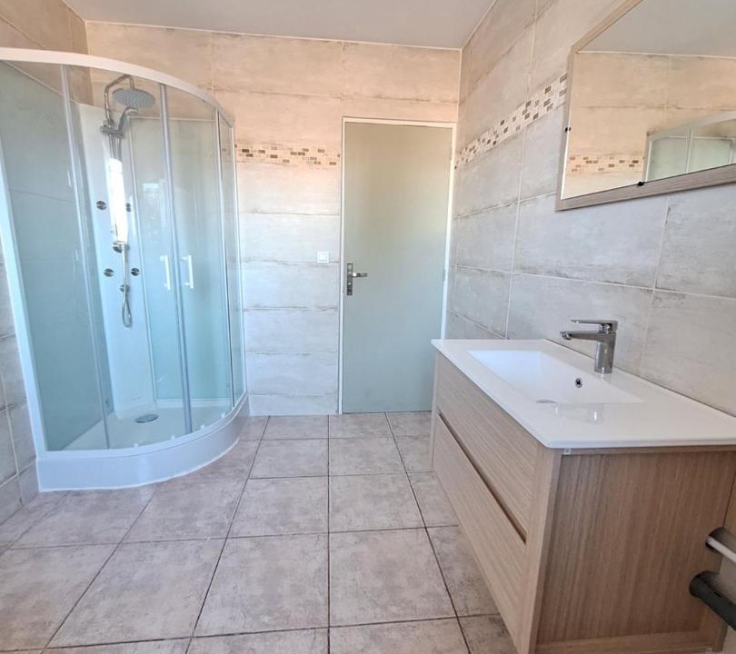 Photo of Bathroom in Meynes