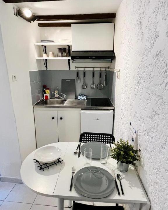 Photo of Kitchen in La Roquebrussanne