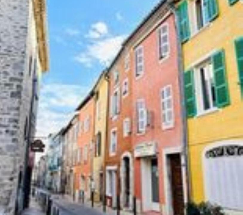 Photo of Buildings in La Roquebrussanne