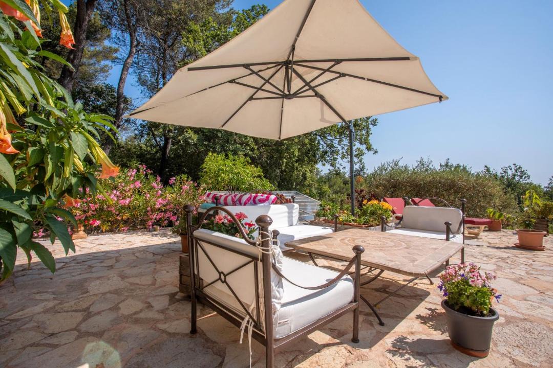 Photo of Patio Balcony in La Roquebrussanne