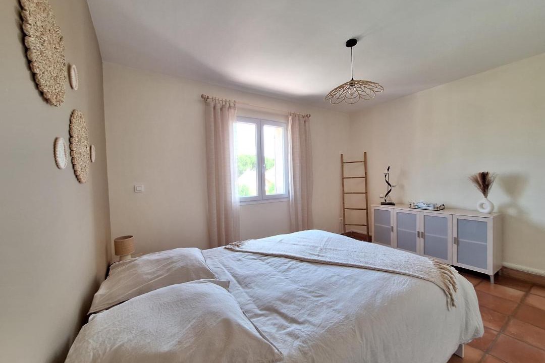 Photo of Bedroom in Meynes