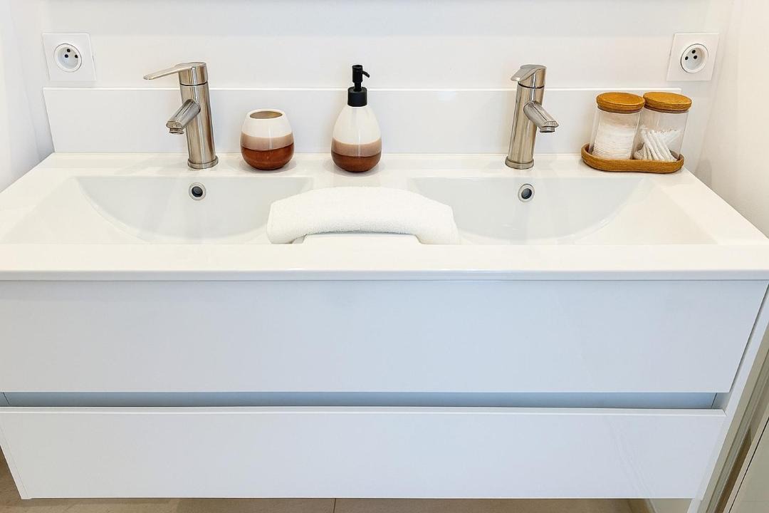 Photo of Bathroom in Venelles