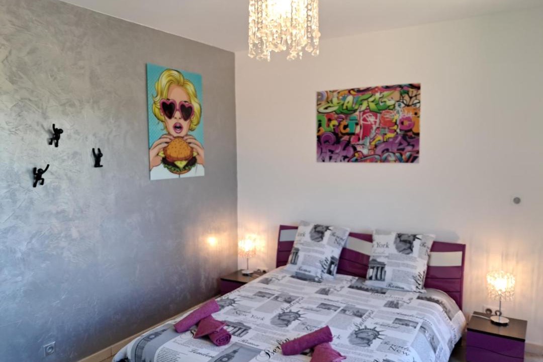 Photo of Bedroom in Draguignan
