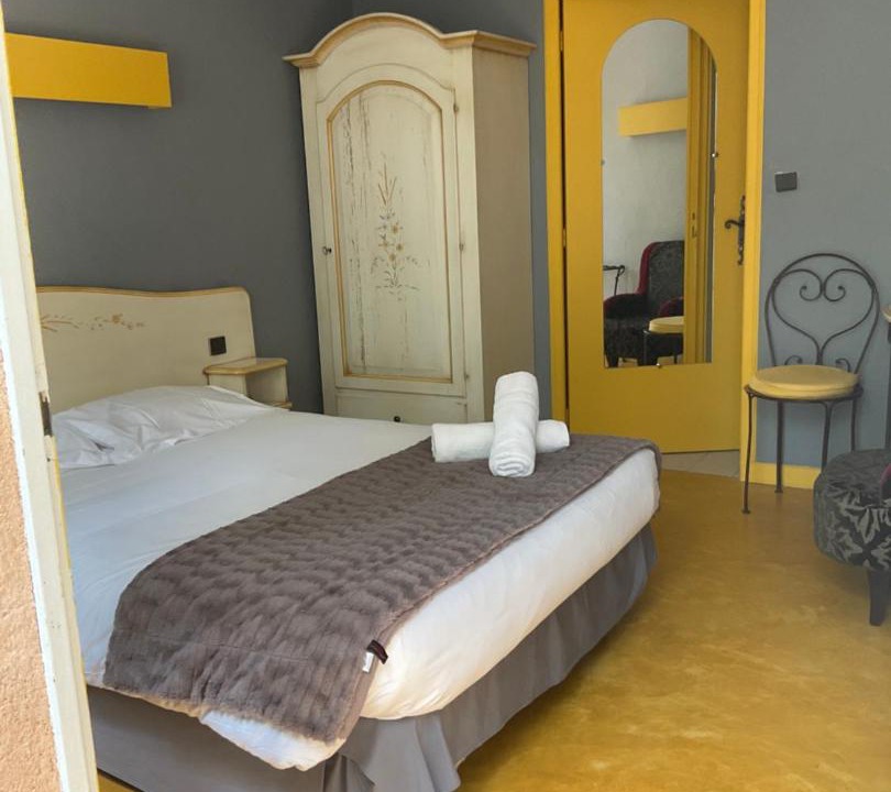 Photo of Bedroom in Saint-Martin-de-Castillon