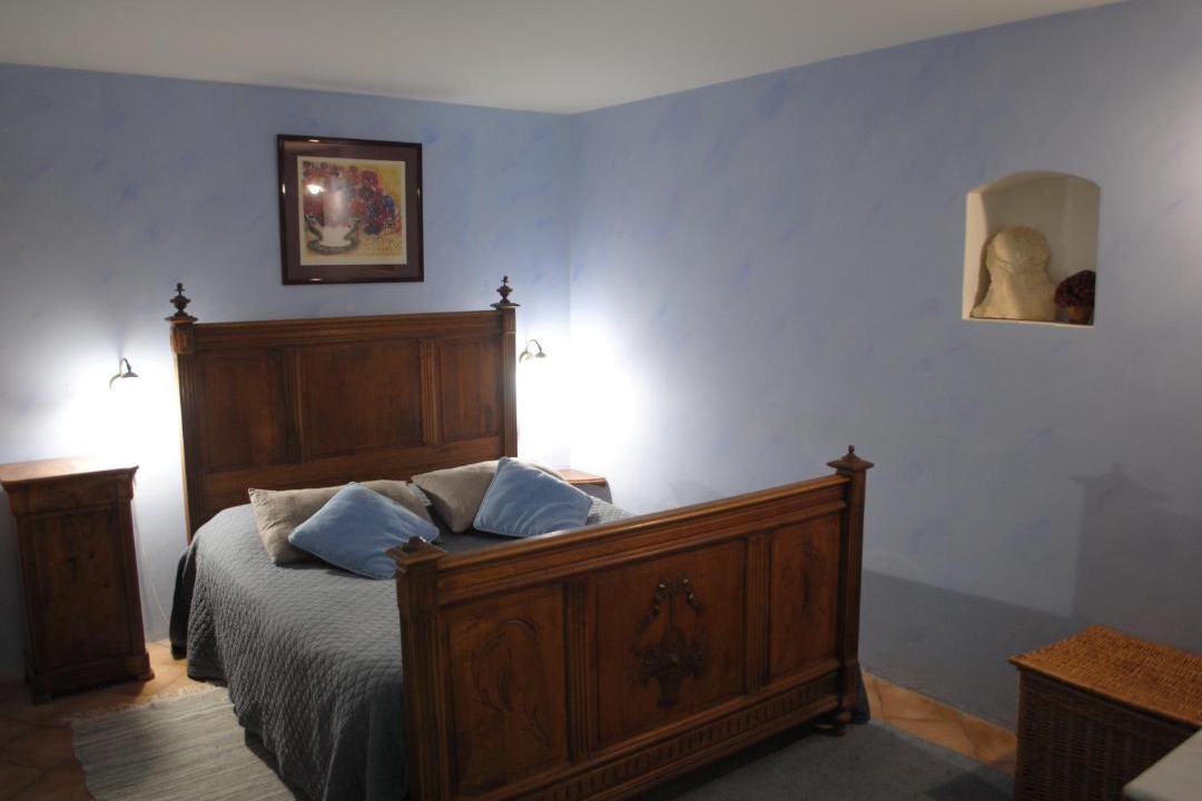 Photo of Bedroom in Rustrel