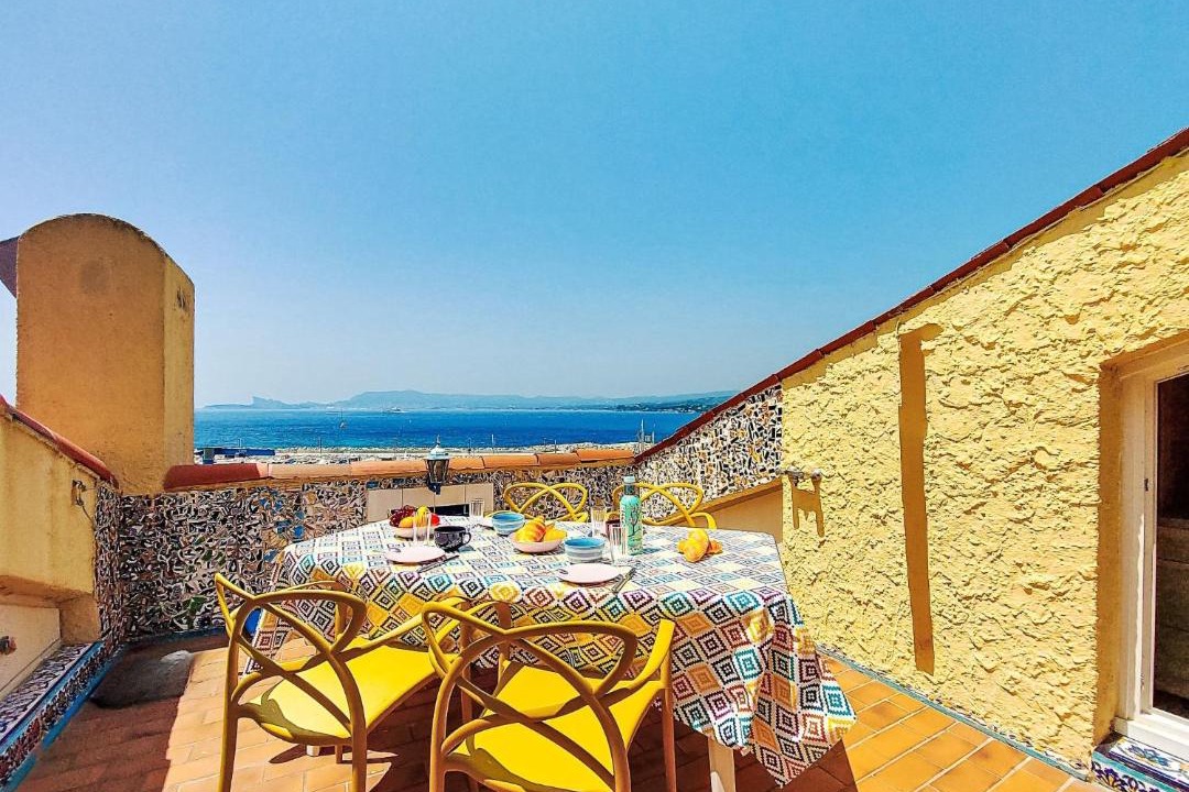 Photo of Patio Balcony in La Madrague