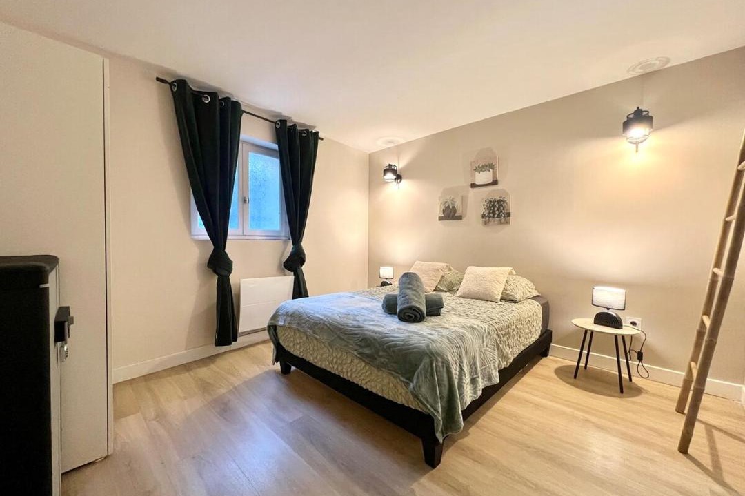 Photo of Bedroom in Pelissanne