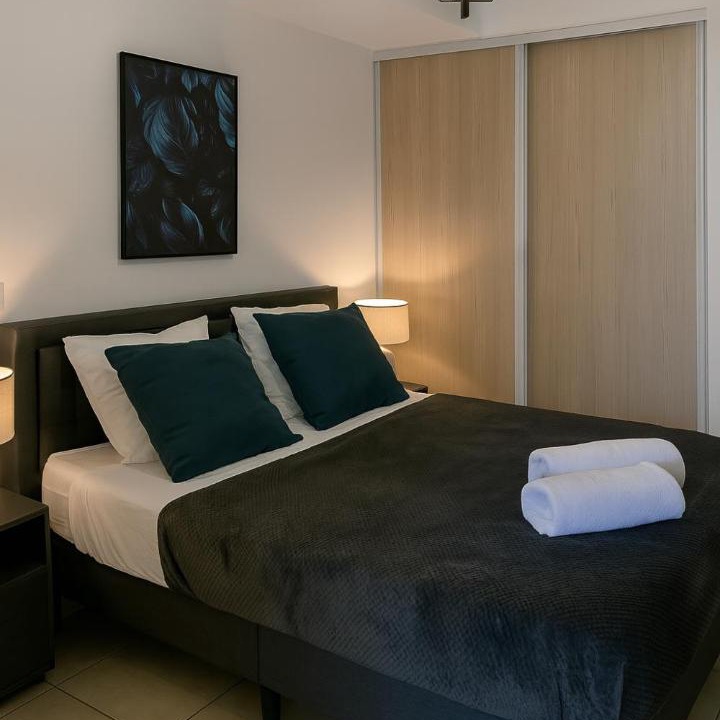 Photo of Bedroom in 8th Arrondissement