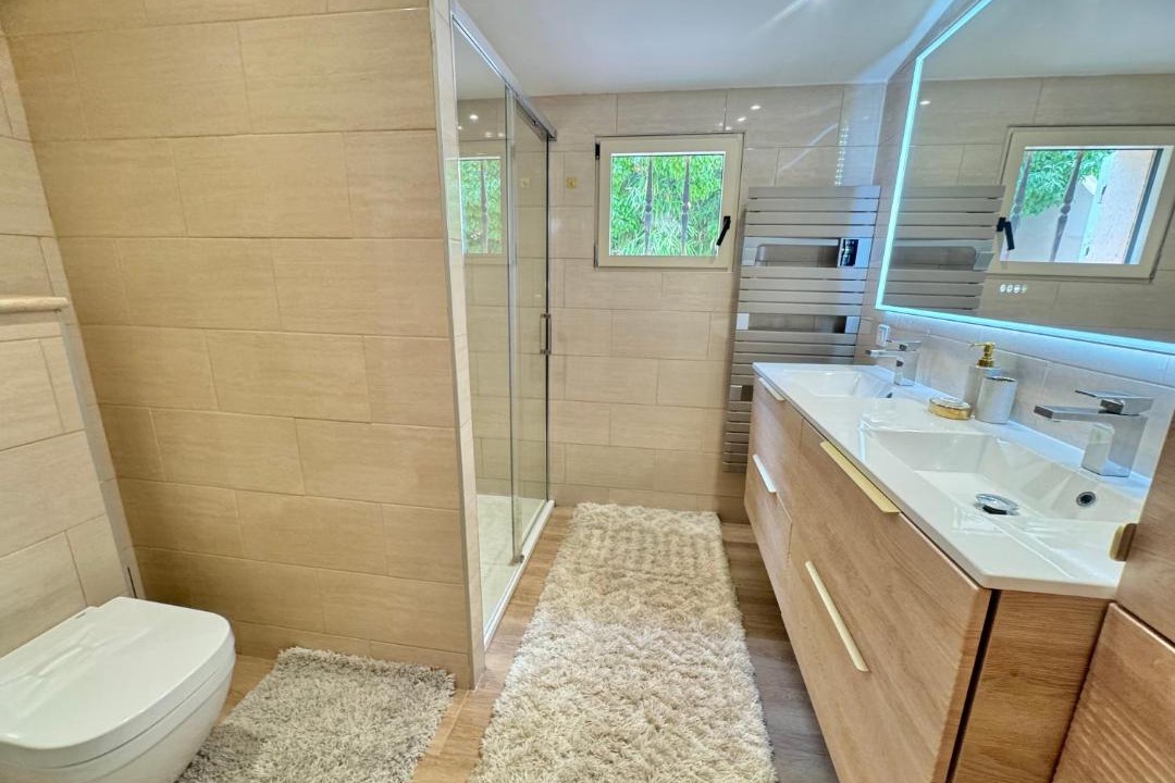 Photo of Bathroom in Cogolin