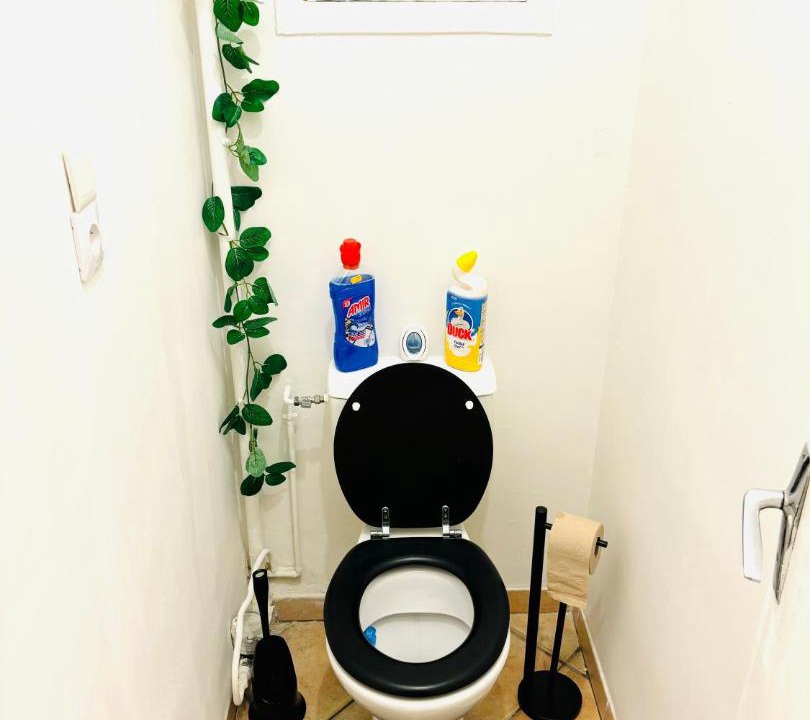 Photo of Bathroom in Saint-Lambert