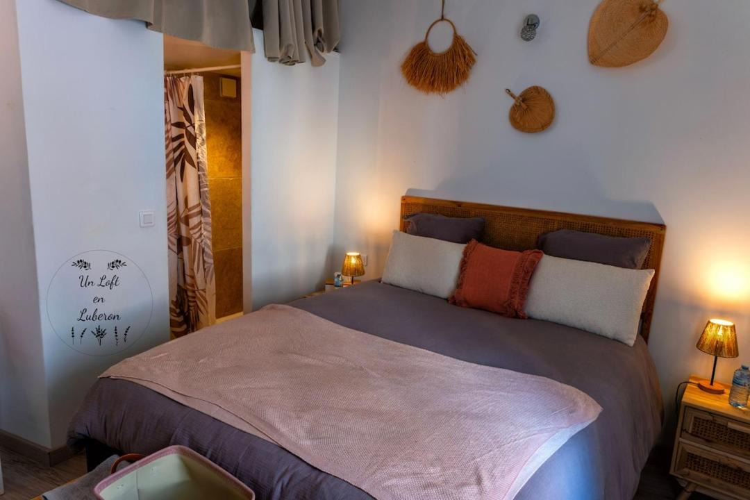 Photo of Bedroom in Bonnieux