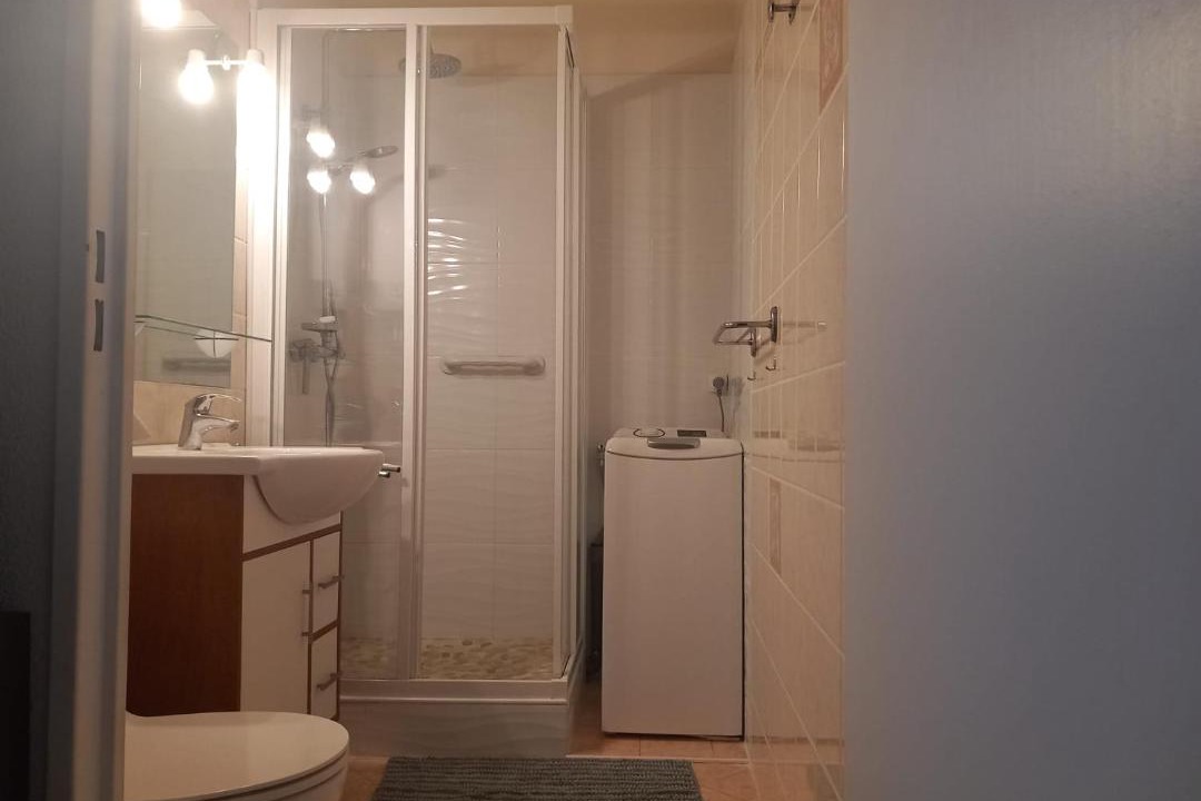 Photo of Bathroom in La Faviere