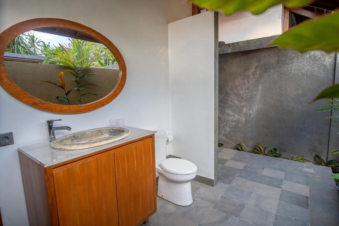 Photo of Bathroom in Singakerta