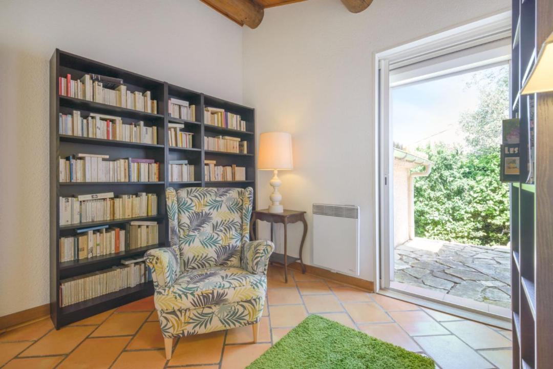 Photo of Livingroom in Les Hauts de Villeneuve