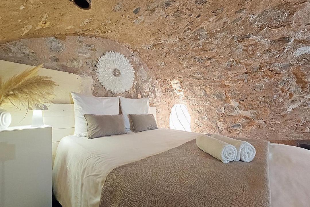 Photo of Bedroom in Saint-Cezaire-sur-Siagne
