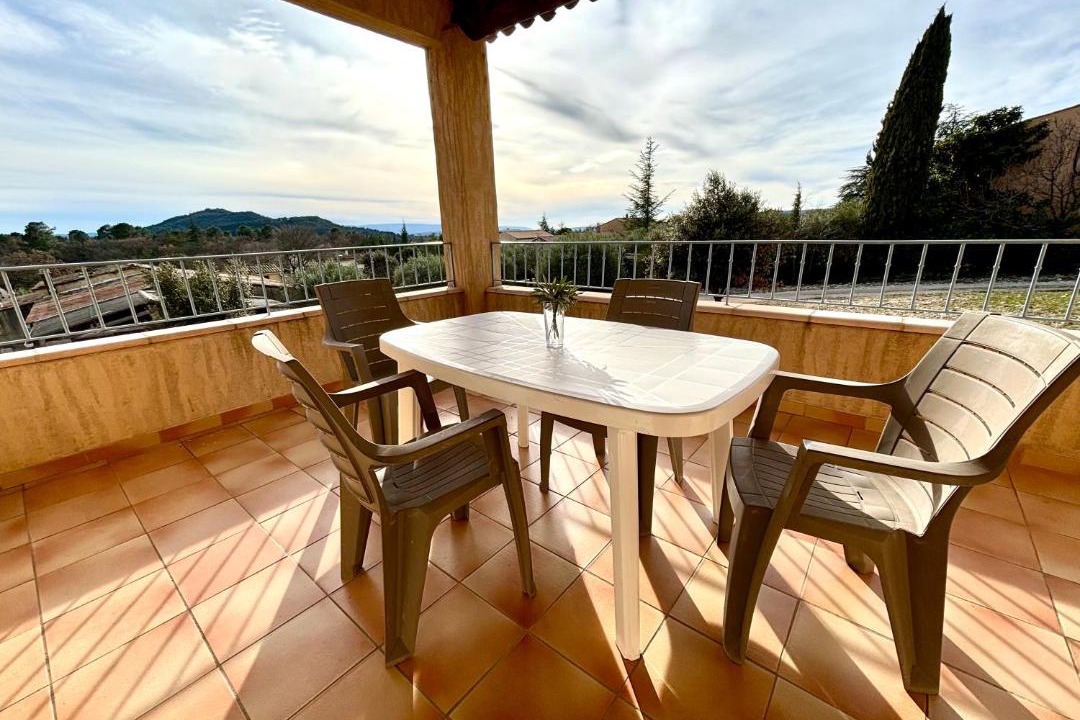 Photo of Patio Balcony in Saint-Saturnin-les-Apt