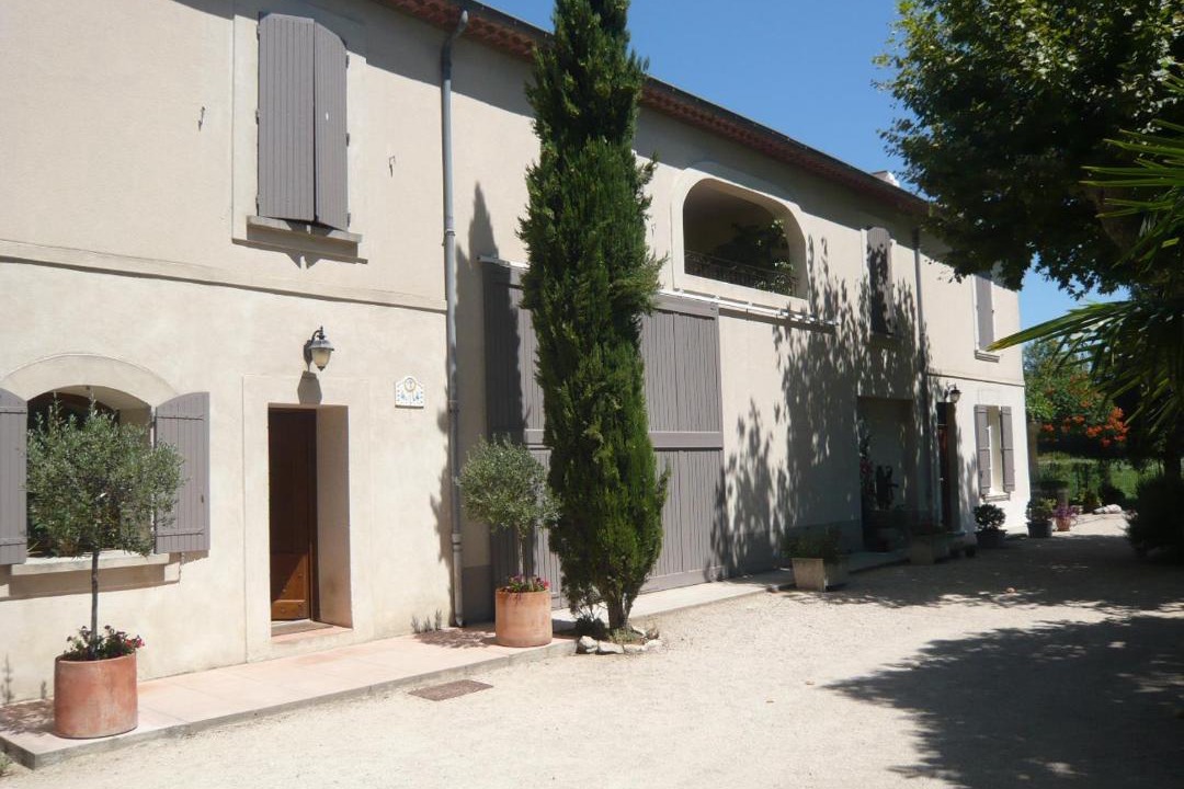 Photo of Buildings in Montfavet