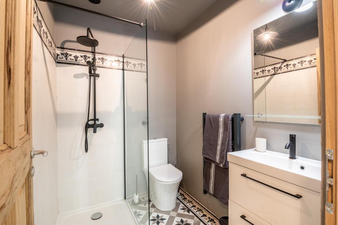 Photo of Bathroom in Menerbes