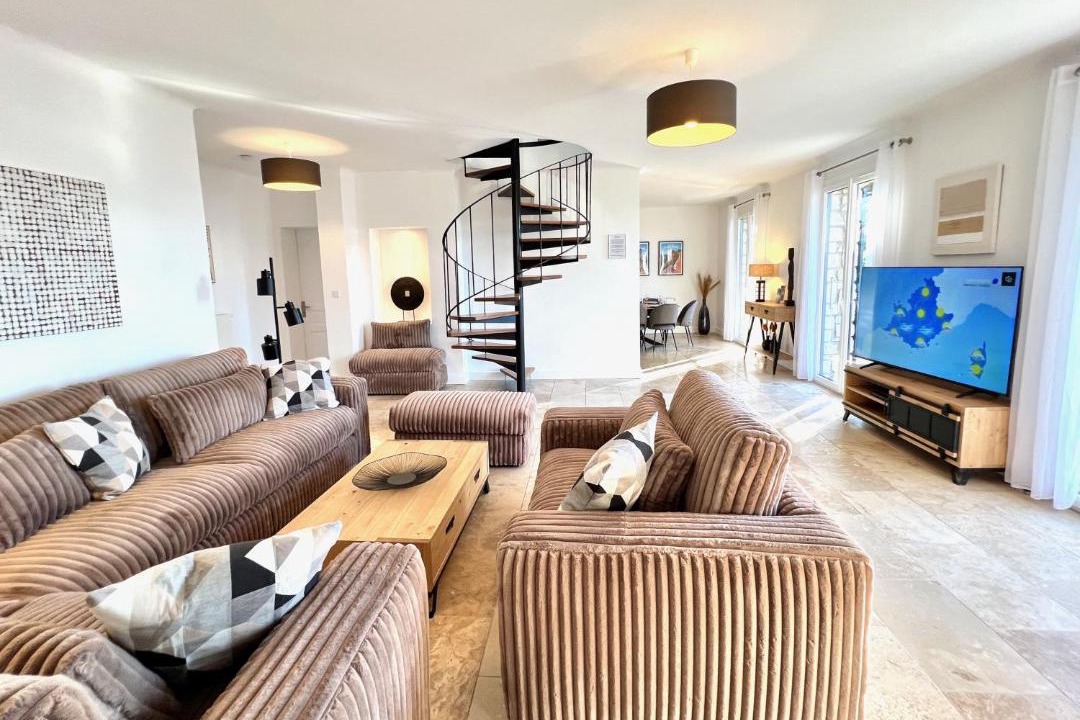 Photo of Livingroom in Roussillon