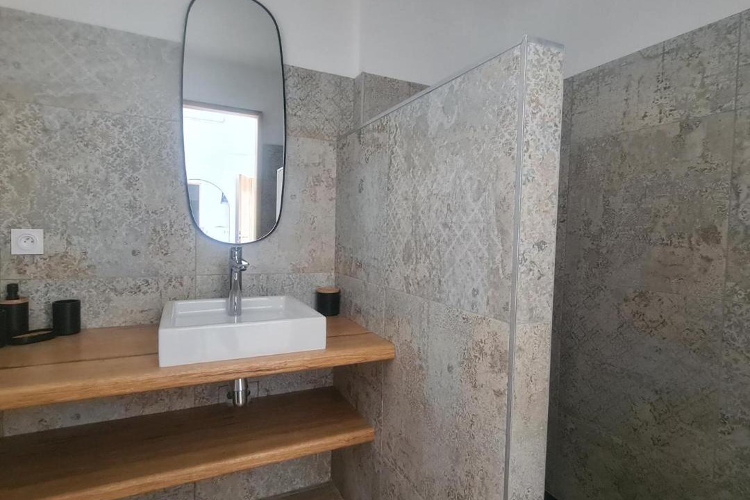 Photo of Bathroom in Saintes-Maries-de-la-Mer