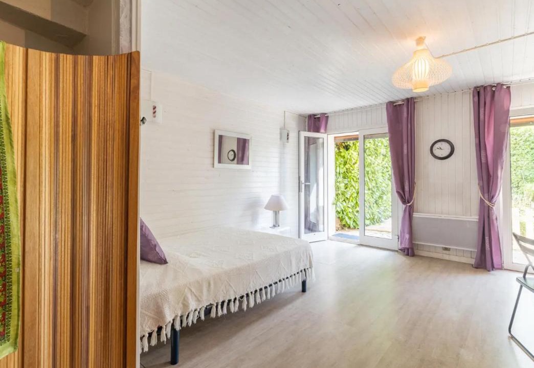 Photo of Bedroom in Pelissanne