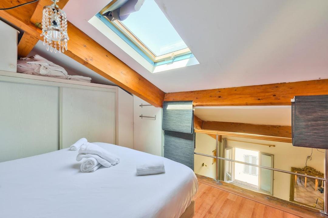 Photo of Bedroom in Les Grands Carmes