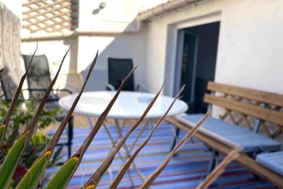Photo of Patio Balcony in Noailles
