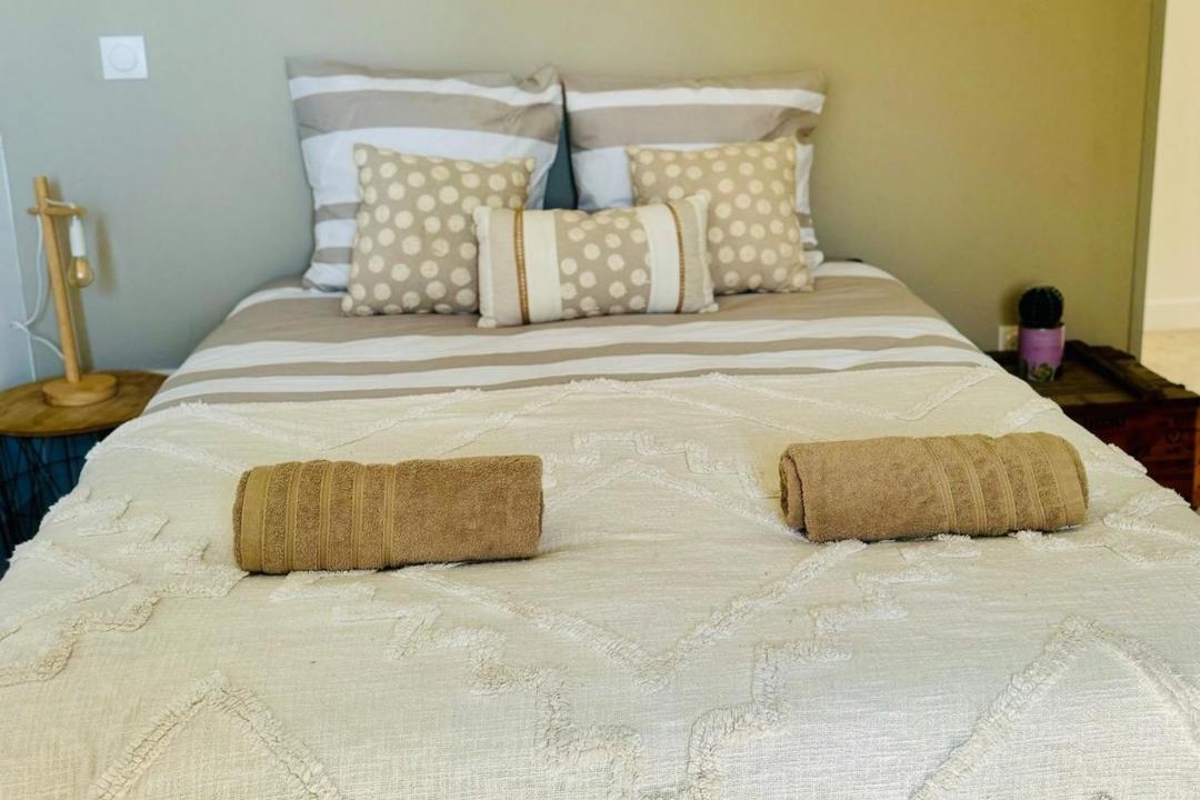 Photo of Bedroom in Ledenon